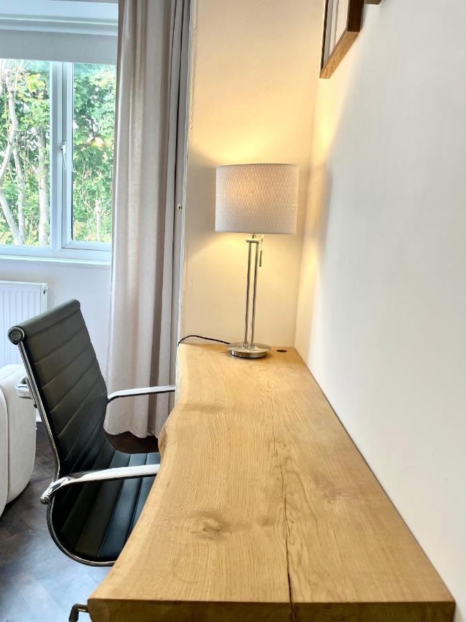 Newly Refurbished 2 Bedroom Apartment In South Лондон Экстерьер фото
