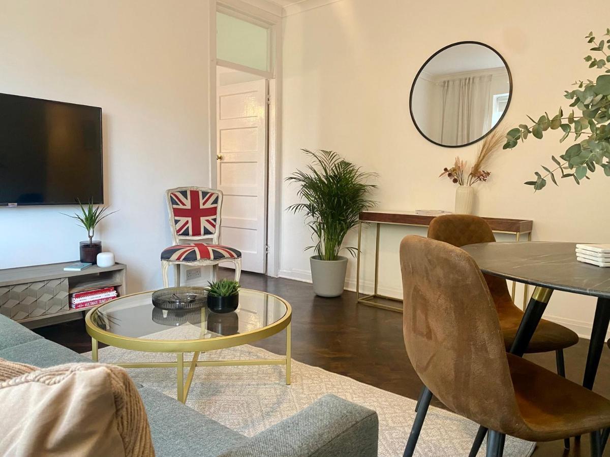 Newly Refurbished 2 Bedroom Apartment In South Лондон Экстерьер фото